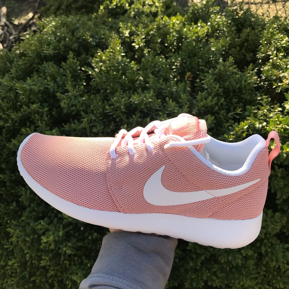 Nike Roshe One - Picture 6 of 6